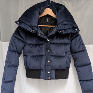 Missguided Blue Velvet Cropped Puffer Coat Navy Size Small US 2